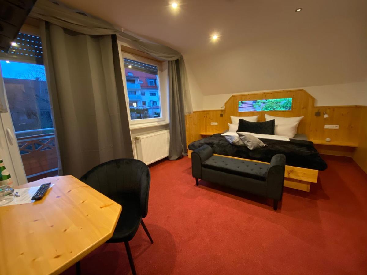 Hotel Wilder Mann Feuchtwangen Exterior foto